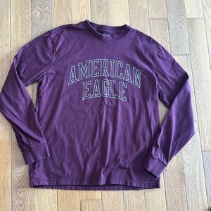 American Eagle maroon long sleeve shirt